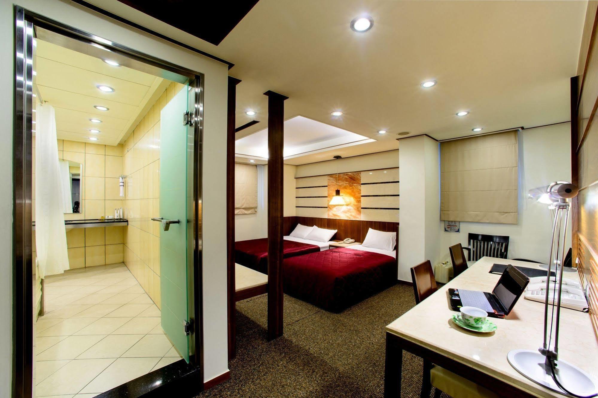 Kao Yuan Hotel - Zhong Shan Taichung Exterior foto